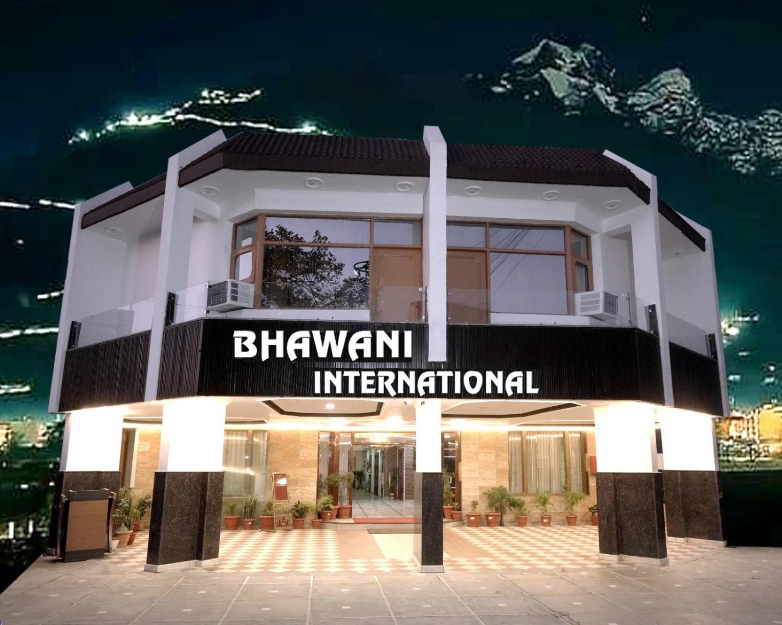 Hotel Bhawani International Katra  Kültér fotó